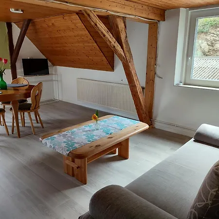 Gaestehaus Herda Апартаменты Бридель