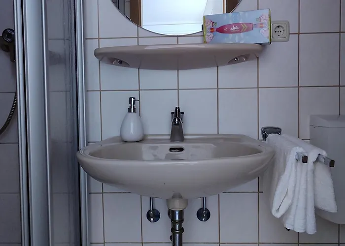 公寓 Gaestehaus Herda 布里德尔